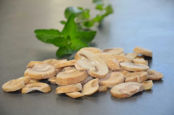 FUNGHI CHAMPIGNONS A FETTE 450GR