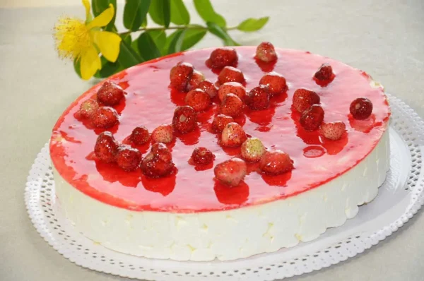 CHEESE CAKE FRAGOLINE DI BOSCO 1,3 KG