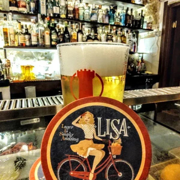 Birra del Borgo Lisa alla spina 5%   30cl euro 4,00    40cl euro 5,00     50cl euro 6,00