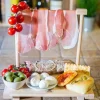 Tagliere appendi prosciutto in legno di faggio – S – 31x18x25,5 - immagine 4