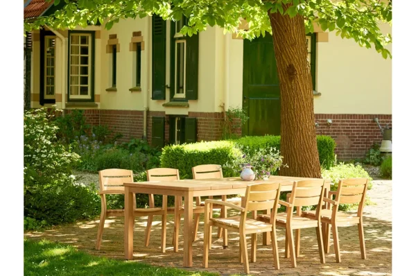 Set pranzo Floris di Traditional Teak