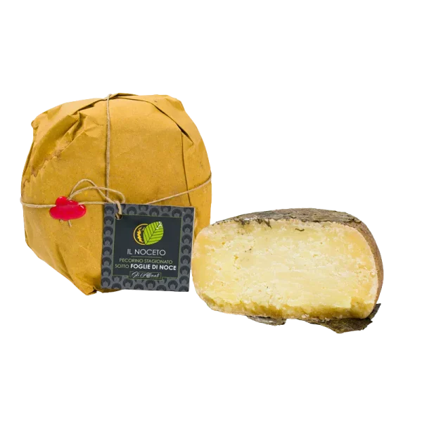 Il Noceto Pecorino Stagionato sotto foglie di Noce- Forma da 1,4Kg Circa