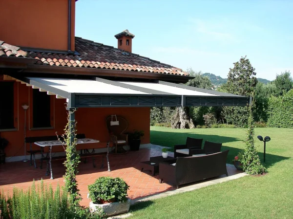 Pergola Elettra addossata di Unosider
