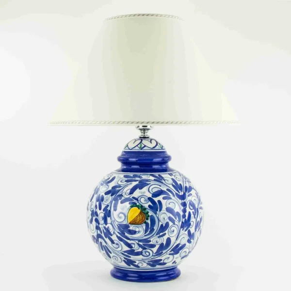 Lume in ceramica di Caltagirone blu decorato a mano, lampada da tavolo ceramica siciliana