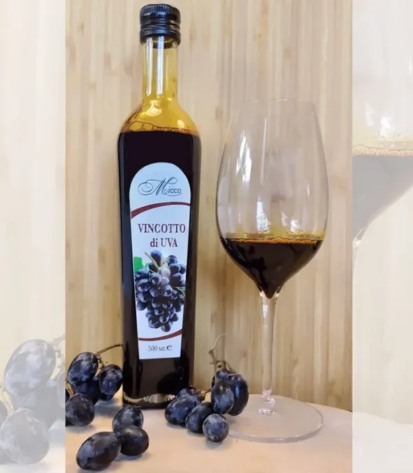Vino Cotto pugliese di uva